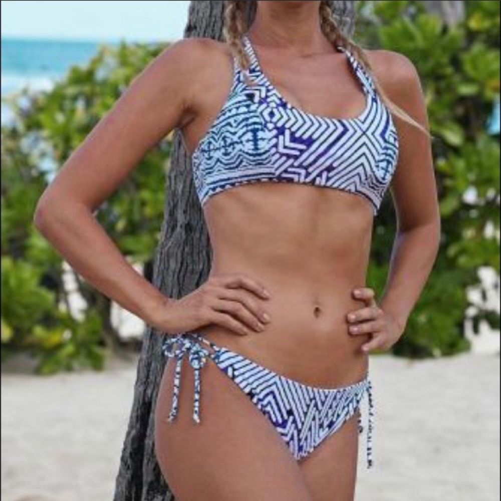 Geometric Print Lace Up Racerback Bikini - Picture 2 of 6